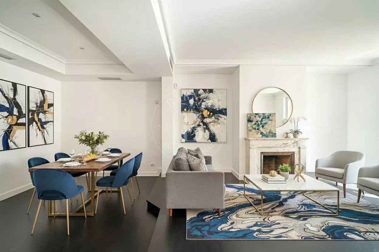 4fe057b7bffed599c80a97d1d069376b 4693b4deb1 1248 original - Attribut alt par défaut.