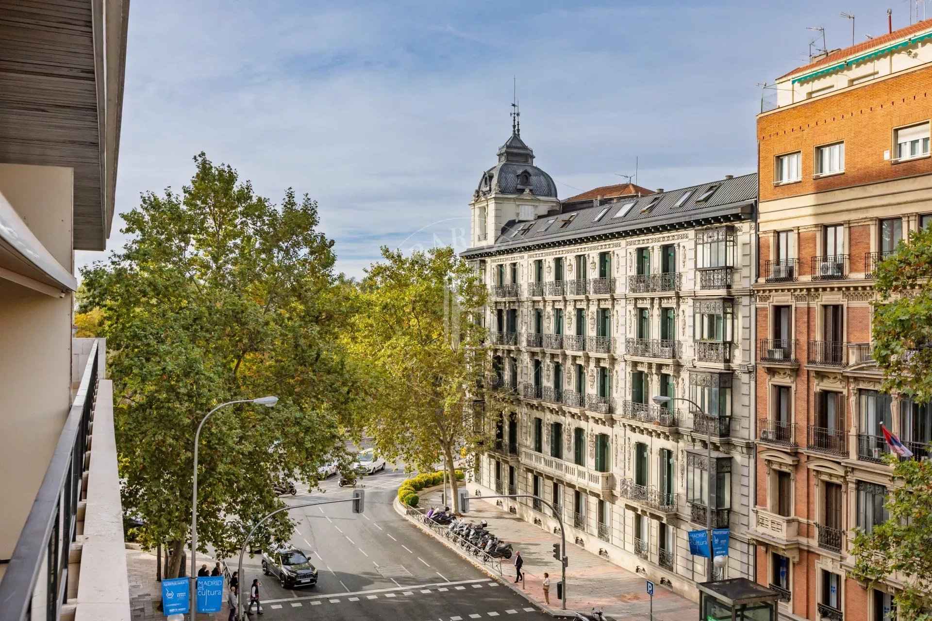 96432be6d5599638cd36a145fc353538 d2876132cf 1920 original - Attribut alt par défaut.