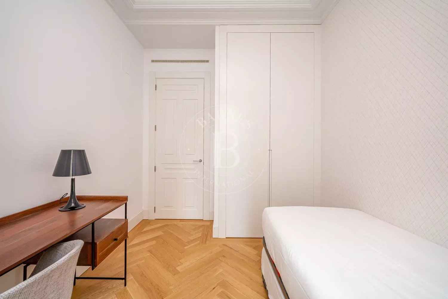 E86a35d2d7971c05fdb5567de0667255 09f6ad978d 1500 original - Attribut alt par défaut.