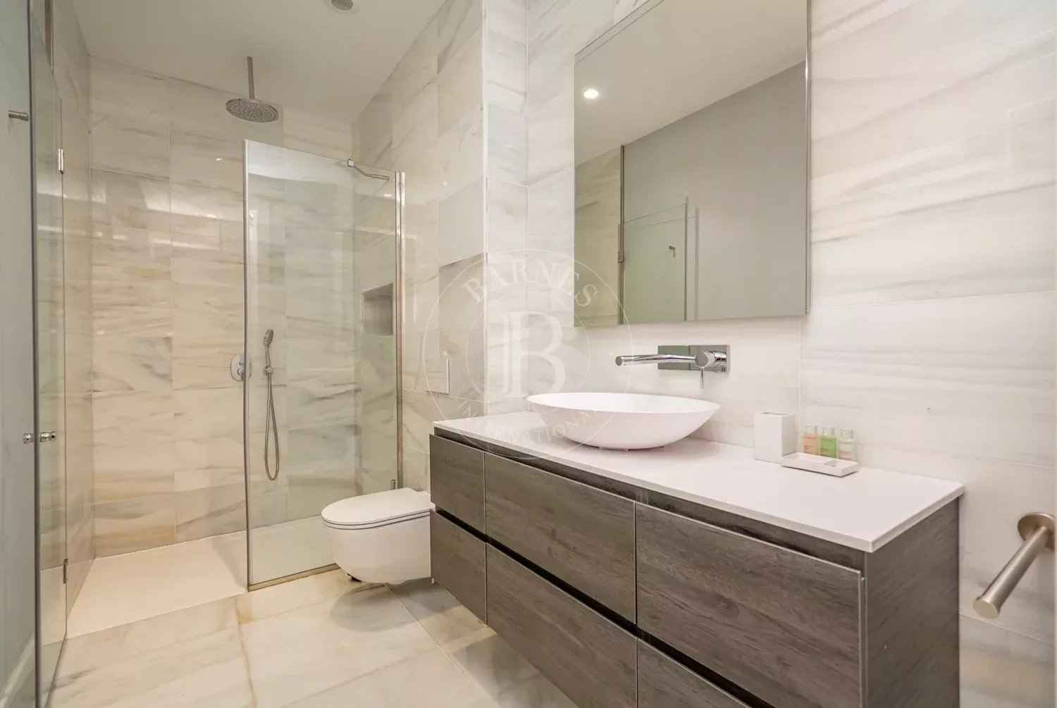 7e2b35396306f5685c2dc8a7c871e99e 533aa00c5e 1500 original - Attribut alt par défaut.