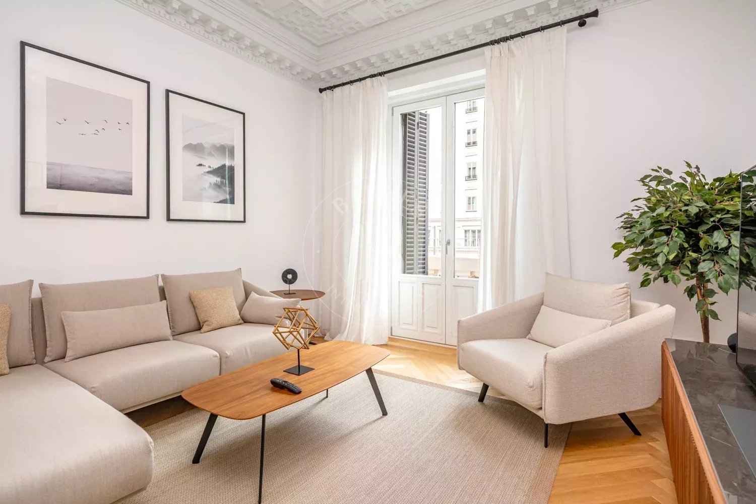 E73c8fee06c6e3e3b1dfc48015a995e7 a72386434e 1500 original - Attribut alt par défaut.