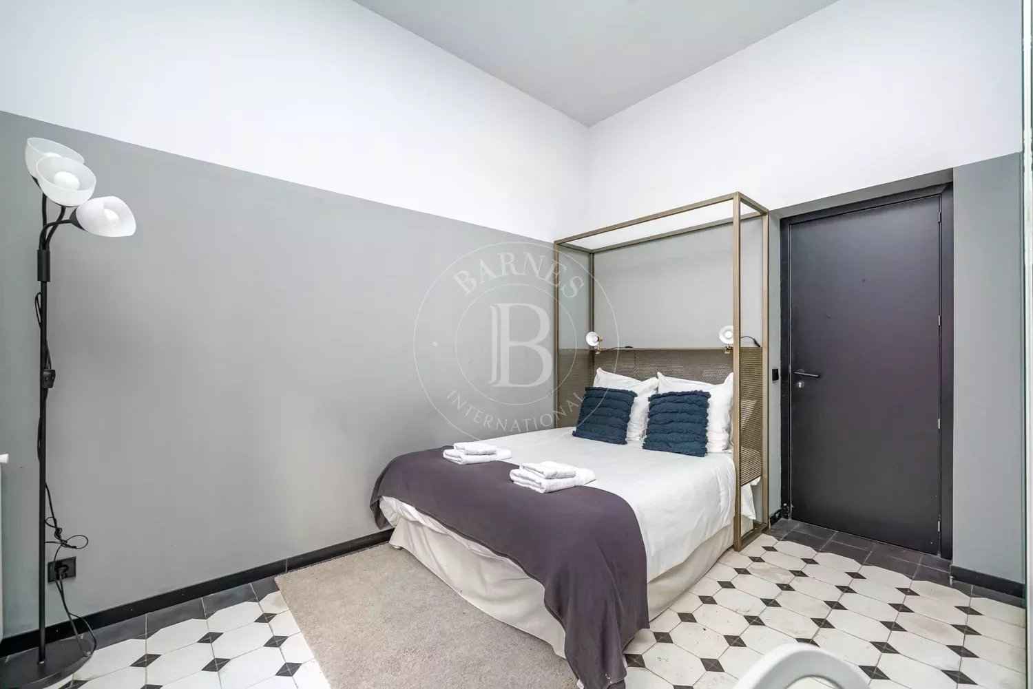 8773254c2cf4e20fc7112b8c96d5f3a1 cea93e8f2c 1500 original - Attribut alt par défaut.