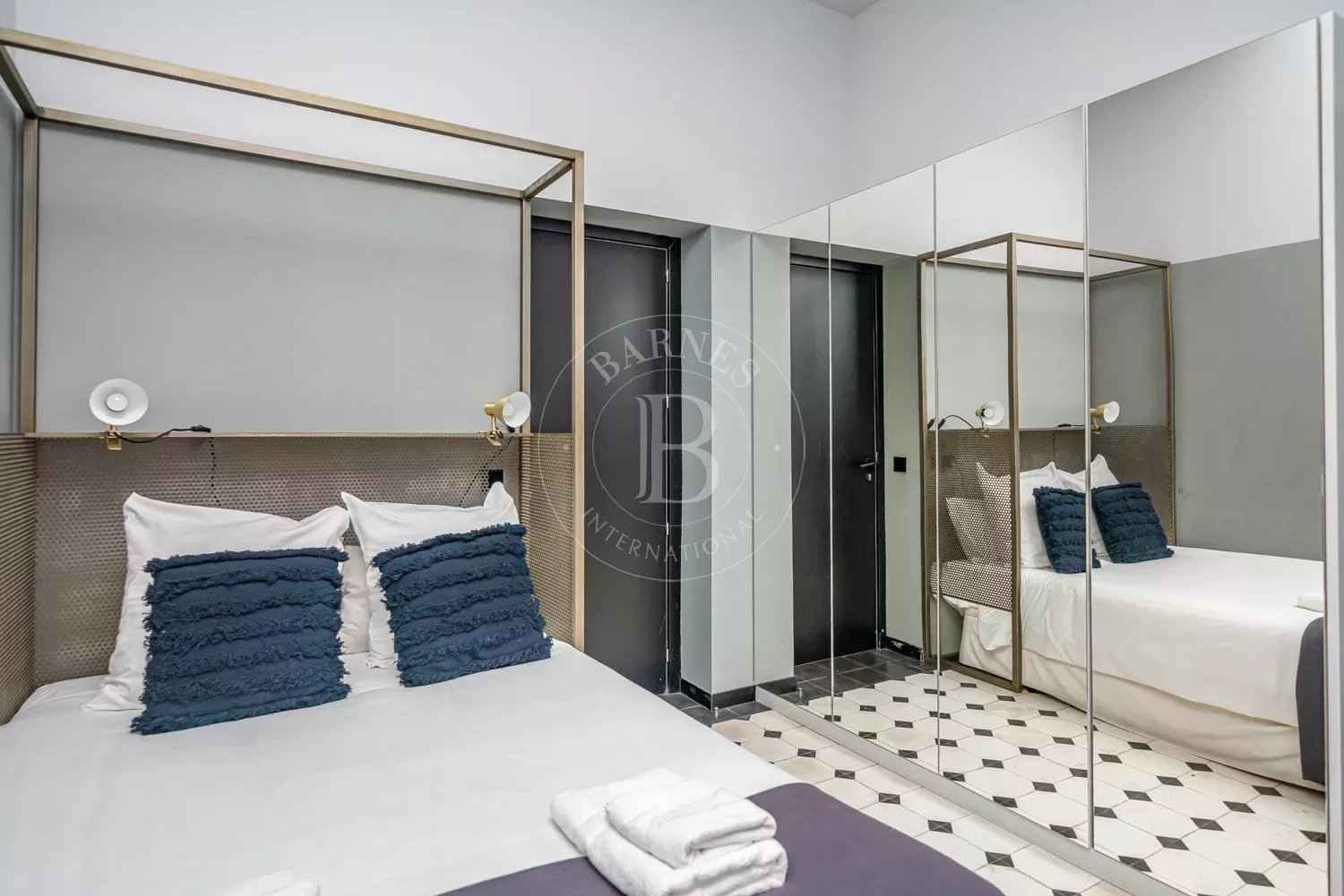 0cd43ec66ce48bd1e7e86c4f13955e4b 99ad119c44 1500 original - Attribut alt par défaut.