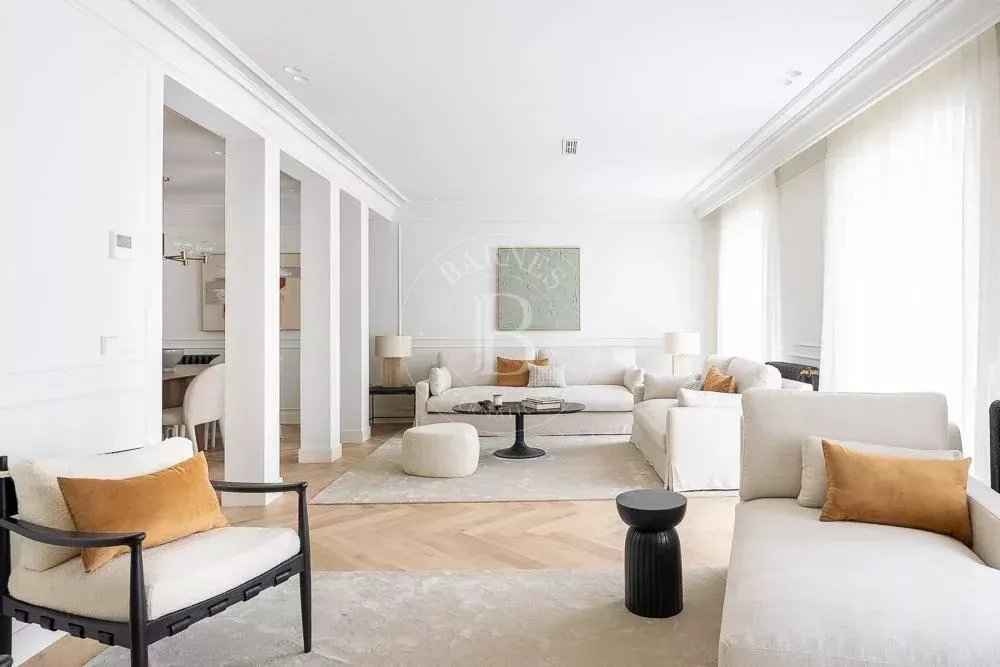 6ab7a91e02198fdacfefd0f56460a0ff b0d50f4654 1000 original - Attribut alt par défaut.