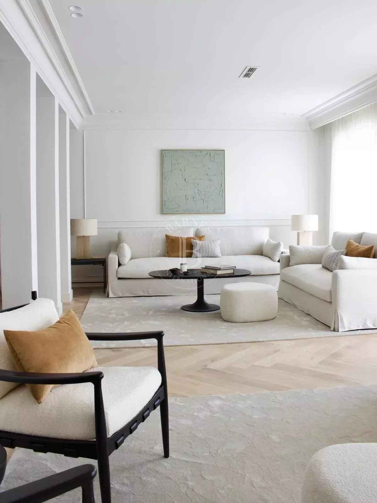 6fe25f3c8a7f464d40d3d5c096518062 30a2e0653c 1599 original - Attribut alt par défaut.