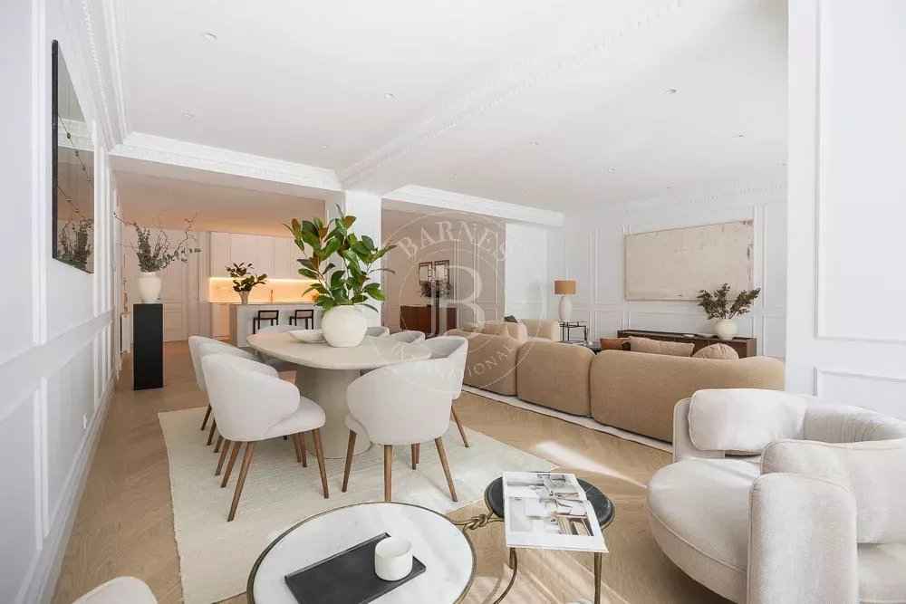 518f7a91654b21adf34eaaaeabd7c21f 63480c5503 1000 original - Attribut alt par défaut.