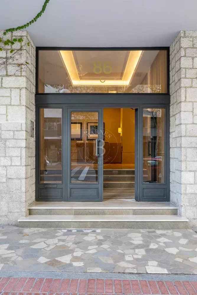 3624bb4f7eeee1e2a81c0510777a7a80 8c1f088d92 1000 original - Attribut alt par défaut.