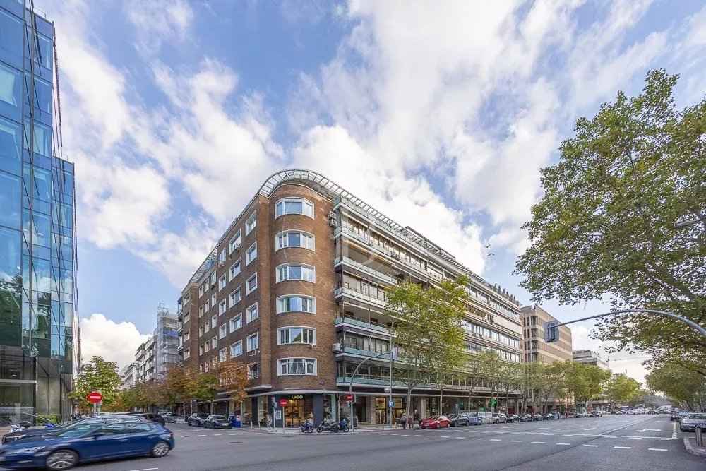 Bfbe30c76ed42220e702c9add9fd1992 45c12bdc27 1000 original - Attribut alt par défaut.