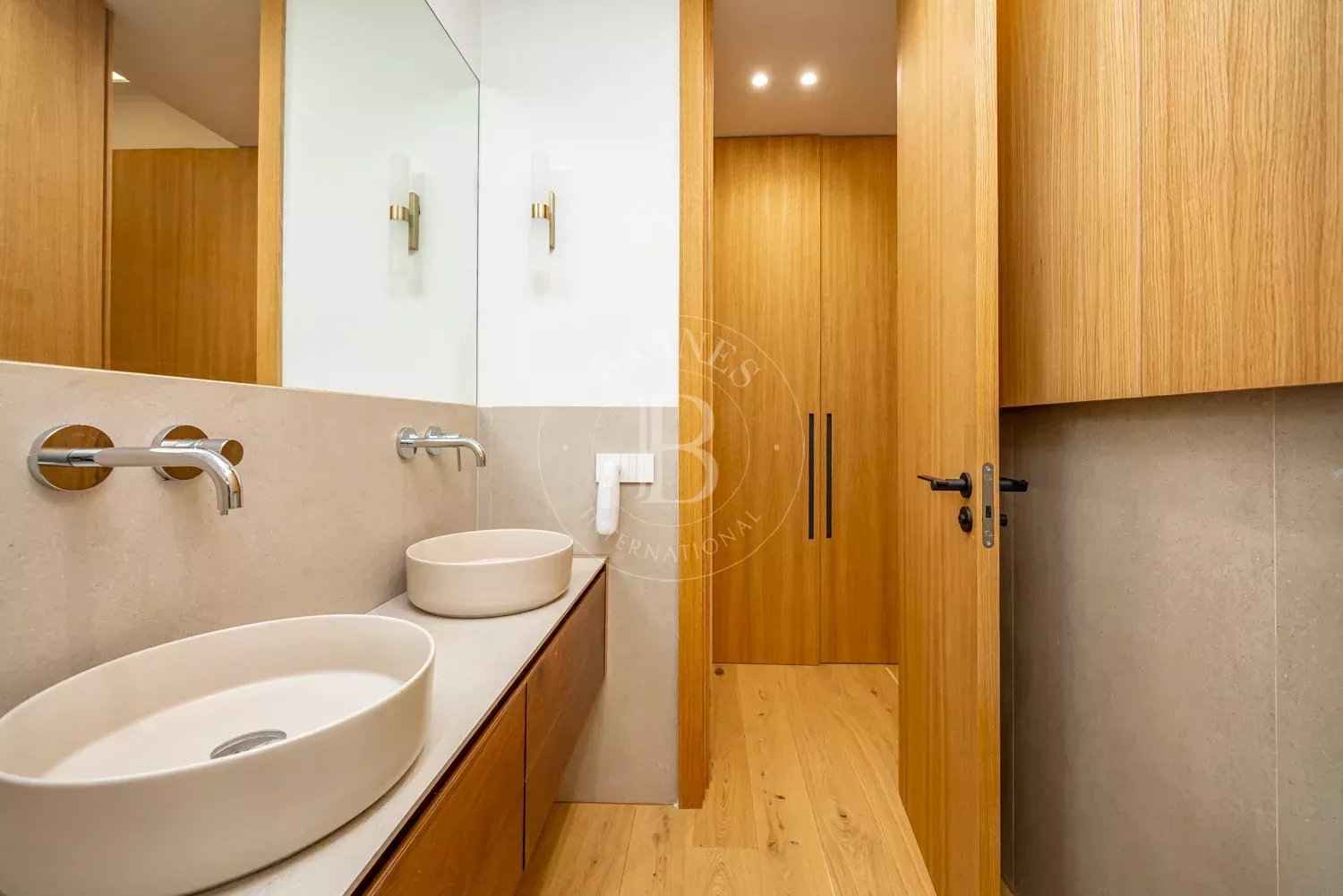 A8db99b0e6db31fdbce7b0b6eb1fb3a6 3cdfe136a1 1500 original - Translation missing: en.helpers.application.image_tag.default_alt