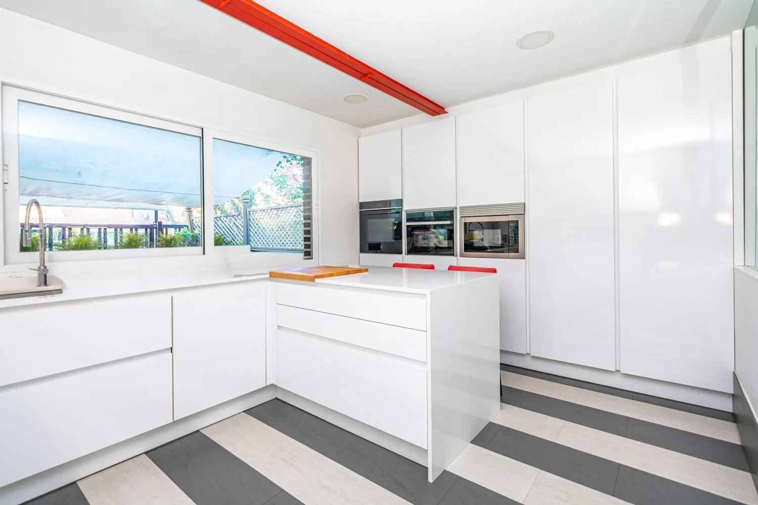 738a2bdb225e1a16aa41578acb6eed17 5bcaaa047c 1500 original - Attribut alt par défaut.