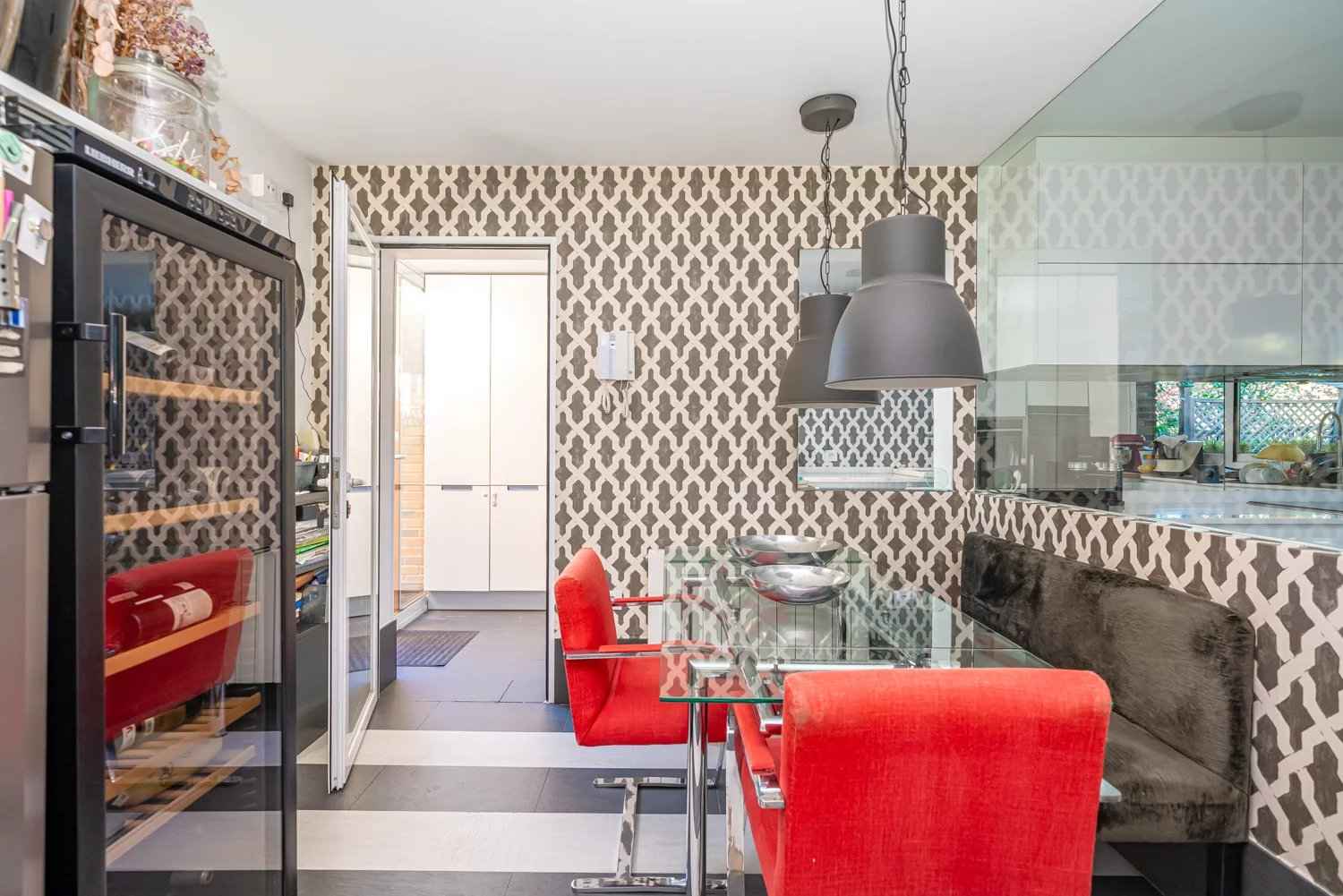 A6142a1e498d24fcb0b52dd59c73a6f6 32bd7f3391 1500 original - Attribut alt par défaut.