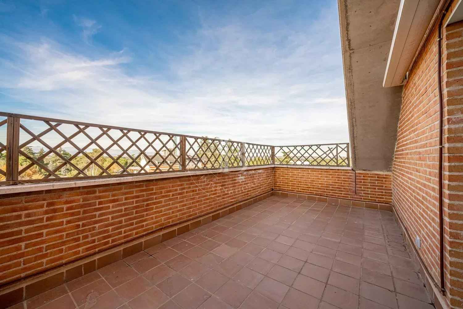 4a45a5e02ceb45218fe806c8e4b99d58 5cff298200 1500 original - Attribut alt par défaut.