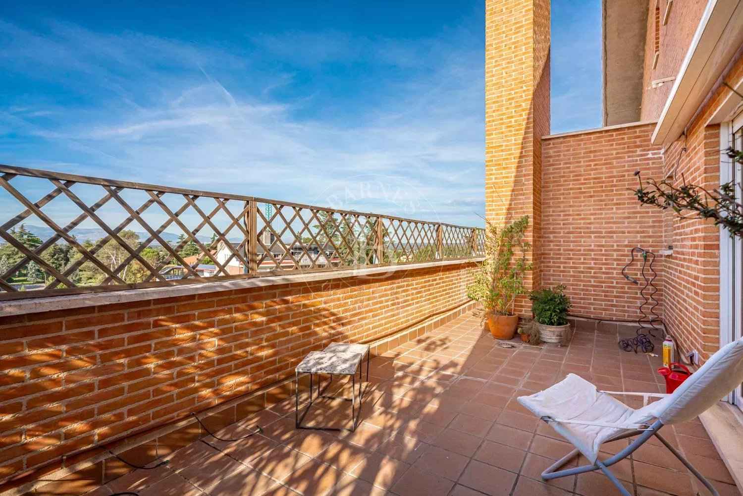 1516994ef5444fe1964d1fe4e499840e 27b9dc2393 1500 original - Attribut alt par défaut.