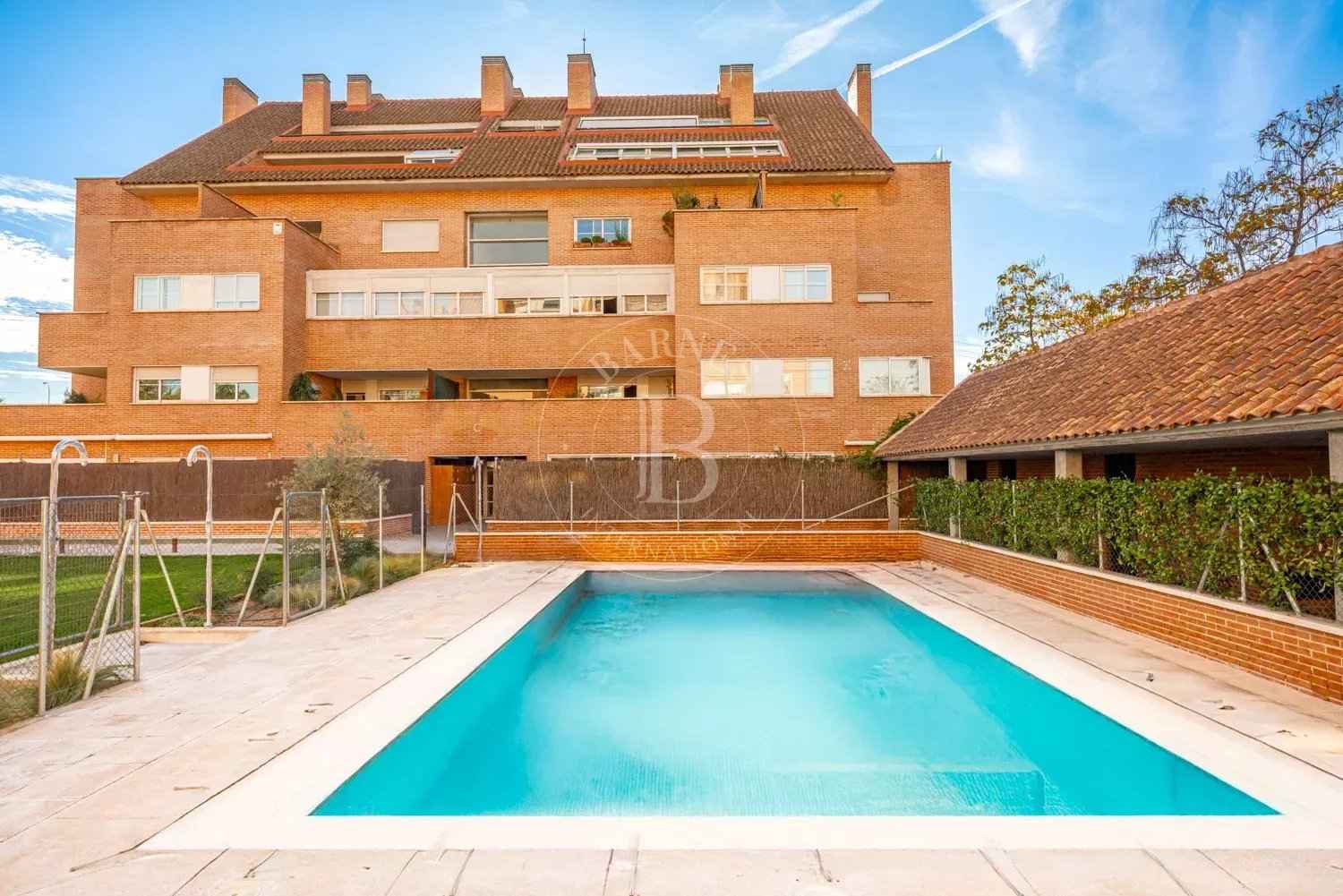 16ab6abb8d6e32dc579e8107a35297dd f8ec1ec404 1500 original - Attribut alt par défaut.