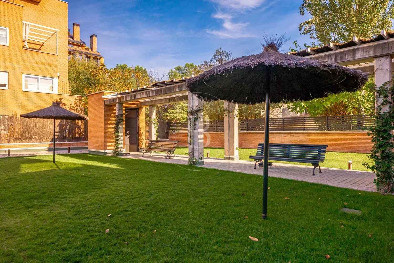 014c01cc585662db6225e9020726b6c7 89374d16e4 1500 original - Attribut alt par défaut.