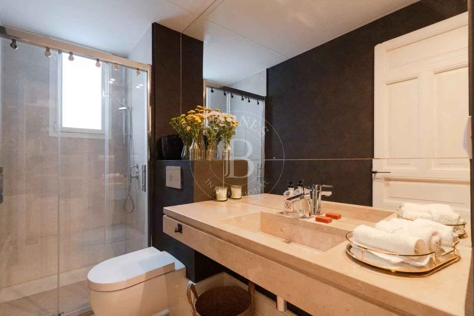 0b11af0baf420d70ba97767fbbccd760 b46af034dd 1600 original - Translation missing: en.helpers.application.image_tag.default_alt