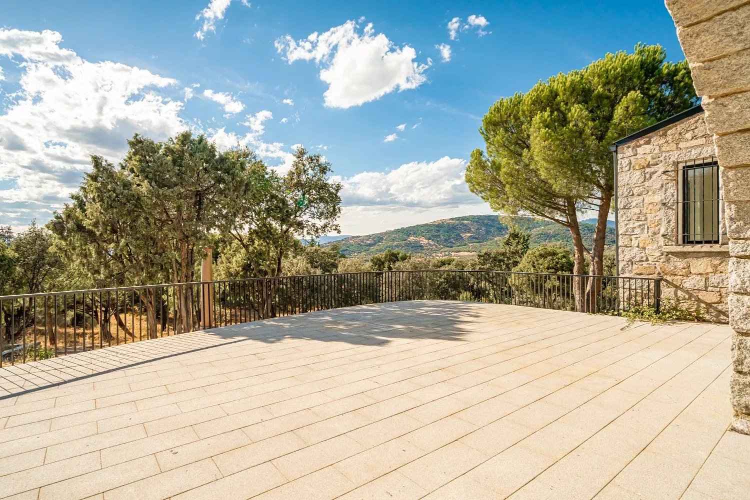 7a2383fb509595ea13fe6093f5956716 3b710e4b4e 1500 original - Translation missing: en.helpers.application.image_tag.default_alt