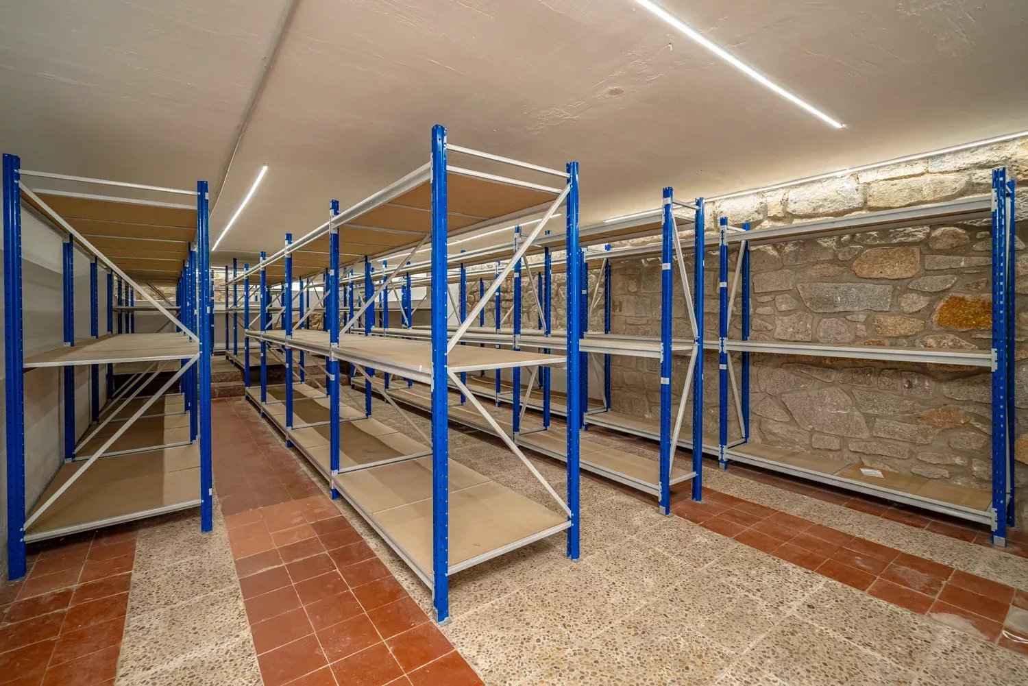 8b5cf8b2f1275fd0d20a0552cb3e4f35 e16e37f73f 1500 original - Translation missing: en.helpers.application.image_tag.default_alt