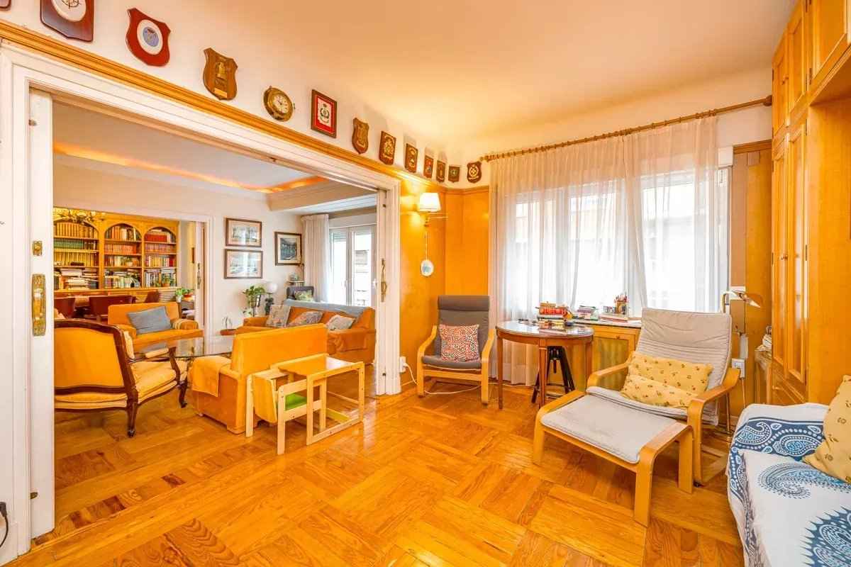 9dc9013c059c64c544d1ae567d272545 4052d9c99e 1200 original - Attribut alt par défaut.