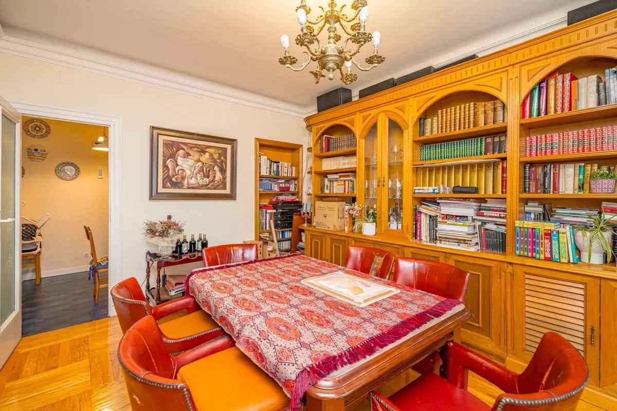 F99922a07da0dbd78573841ae92804a8 460a83079f 1200 original - Attribut alt par défaut.