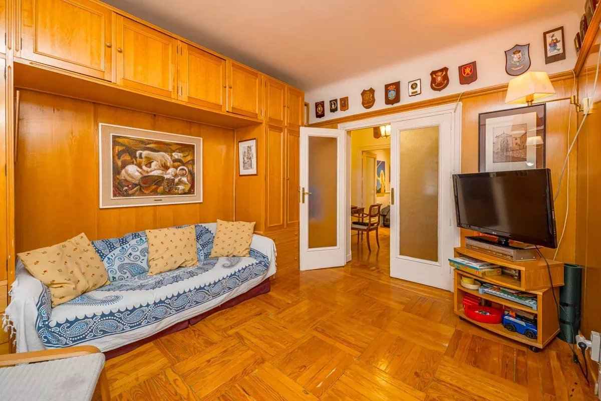 E780734b572795ea967e826744c10376 0a132c3a24 1200 original - Attribut alt par défaut.