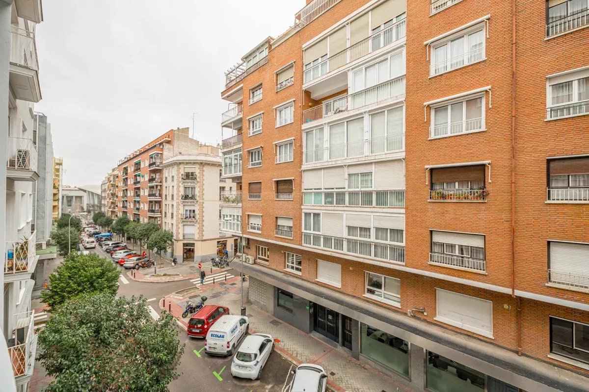 7cceb5081d59b661834ff4ae3a4f4cb5 47c149c97c 1200 original - Attribut alt par défaut.