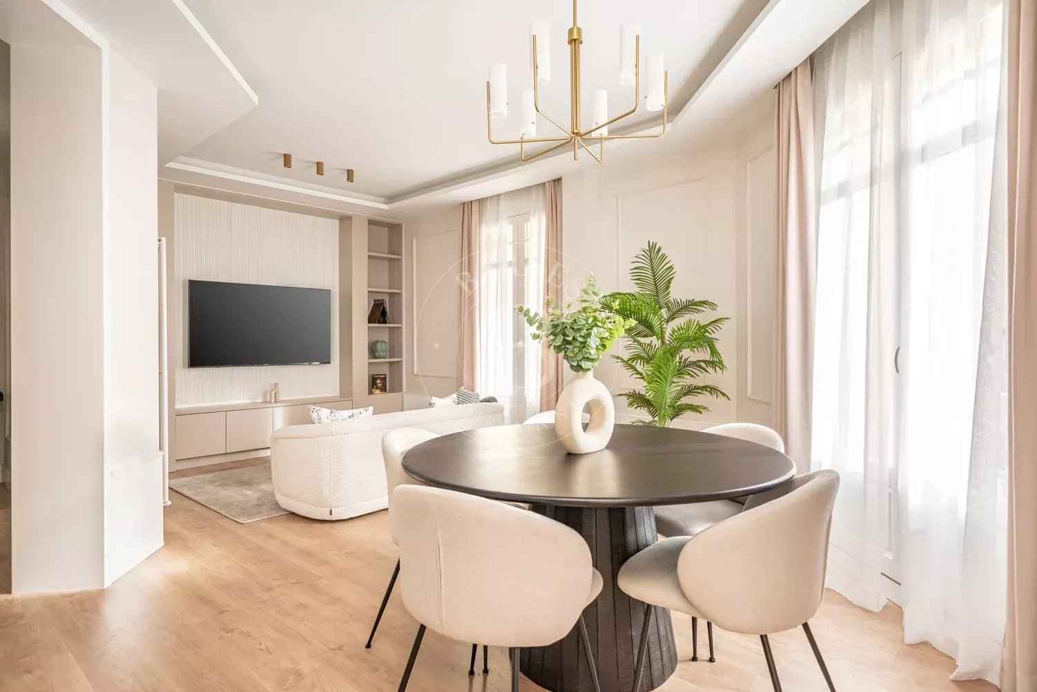 B5c829a011bb3ed6bfcfe4f433f93e43 87db4186c4 1500 original - Translation missing: en.helpers.application.image_tag.default_alt