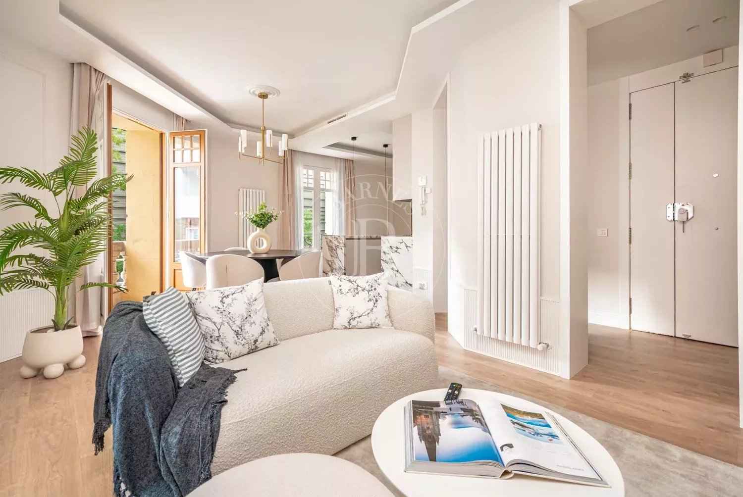 9284e6aedd4331ff4002c58288da1364 c0806aa14f 1500 original - Attribut alt par défaut.