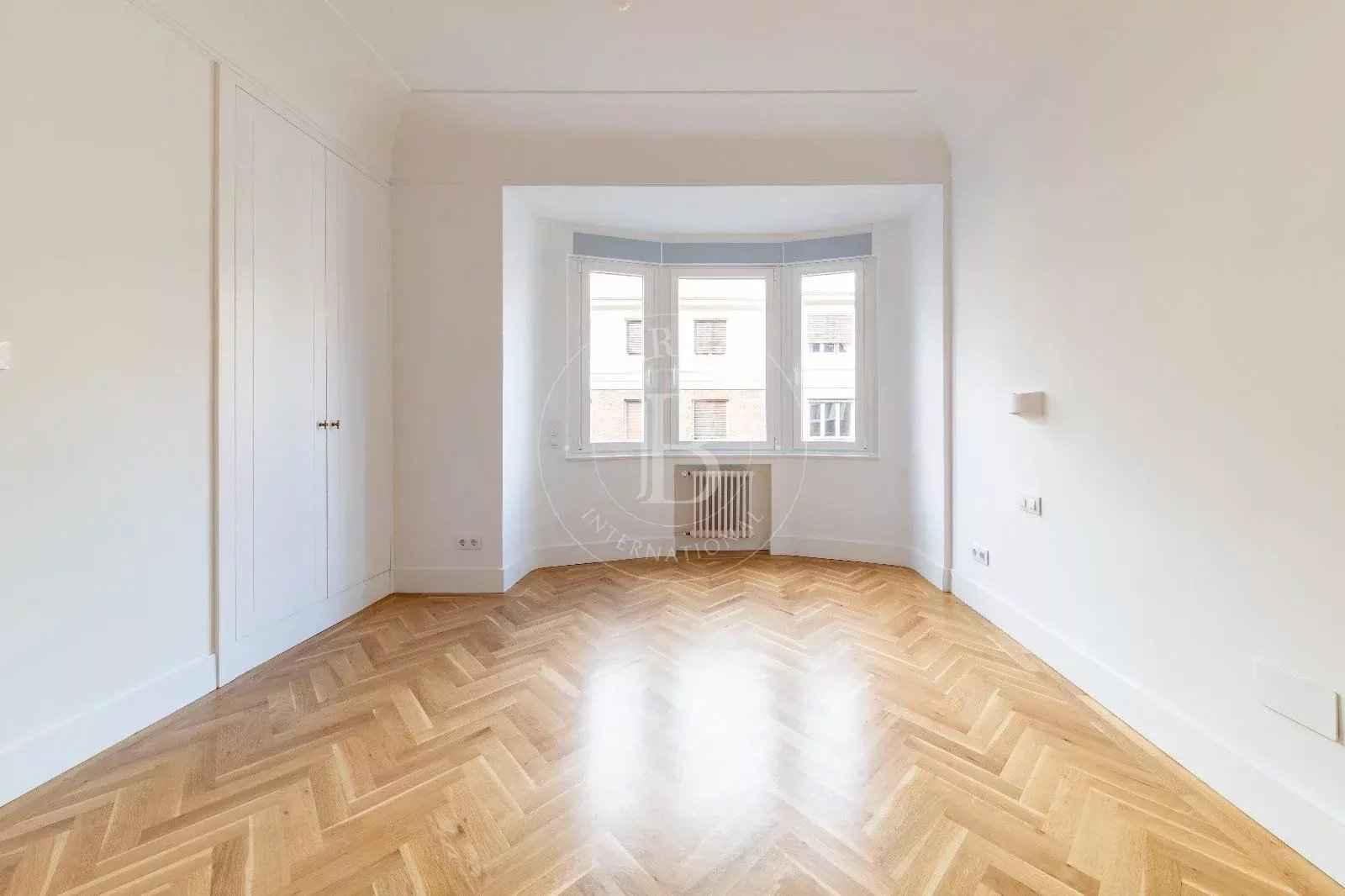 30a5291fd3e6aefa260c66547015ee12 17f8bc1427 1600 original - Attribut alt par défaut.