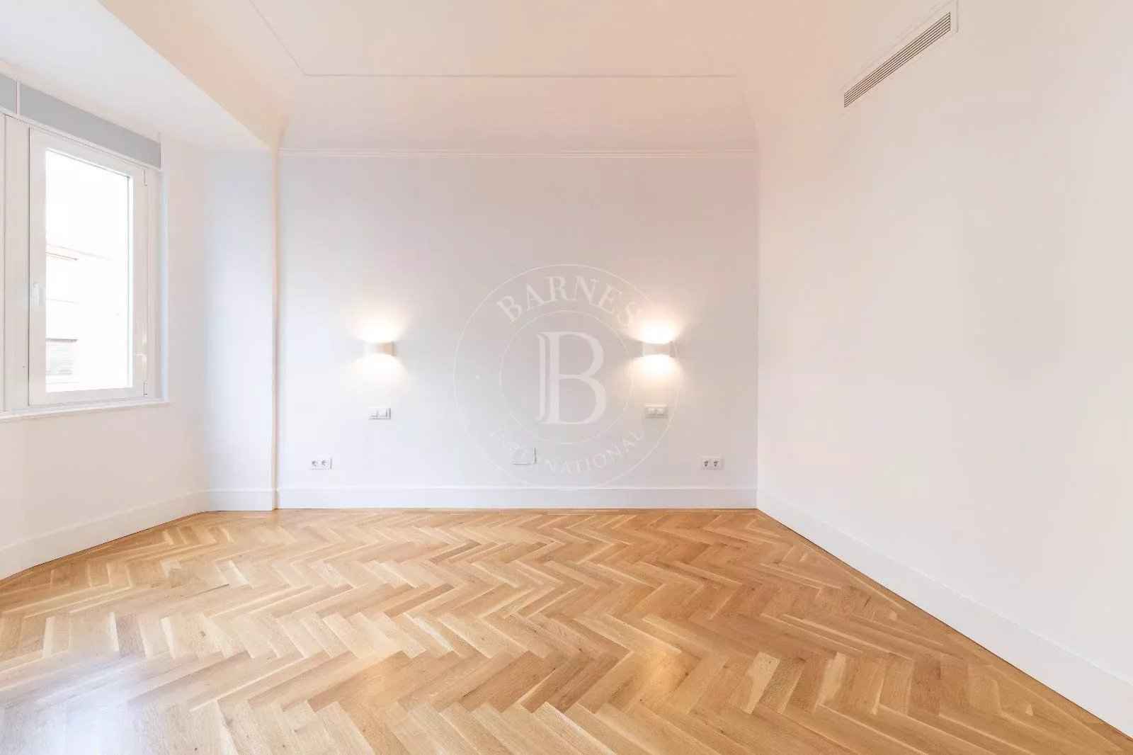 153272b44dcebf16957be13af52ddcaf 92cb637bbf 1600 original - Attribut alt par défaut.