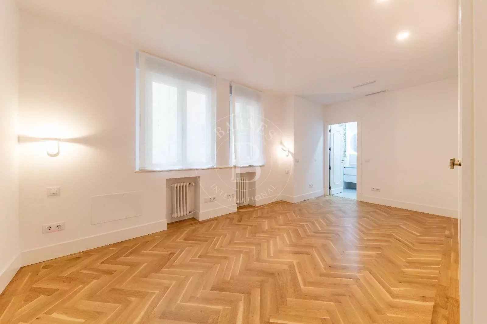 0f00558b9e771a04e43743a019d93020 7861057a37 1600 original - Attribut alt par défaut.