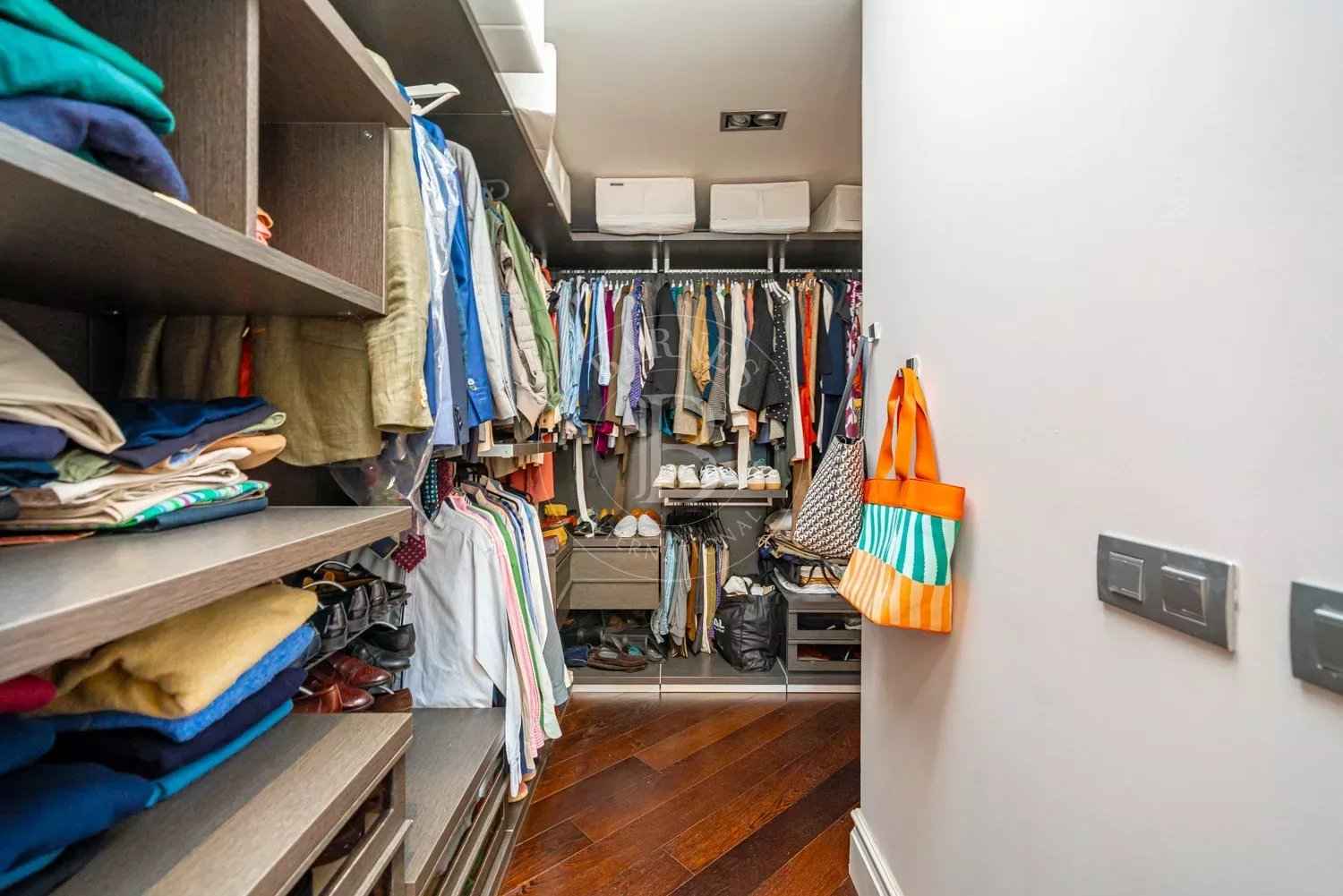 23b923446575e6c5f641439cccae0f43 35e0c54d35 1500 original - Attribut alt par défaut.