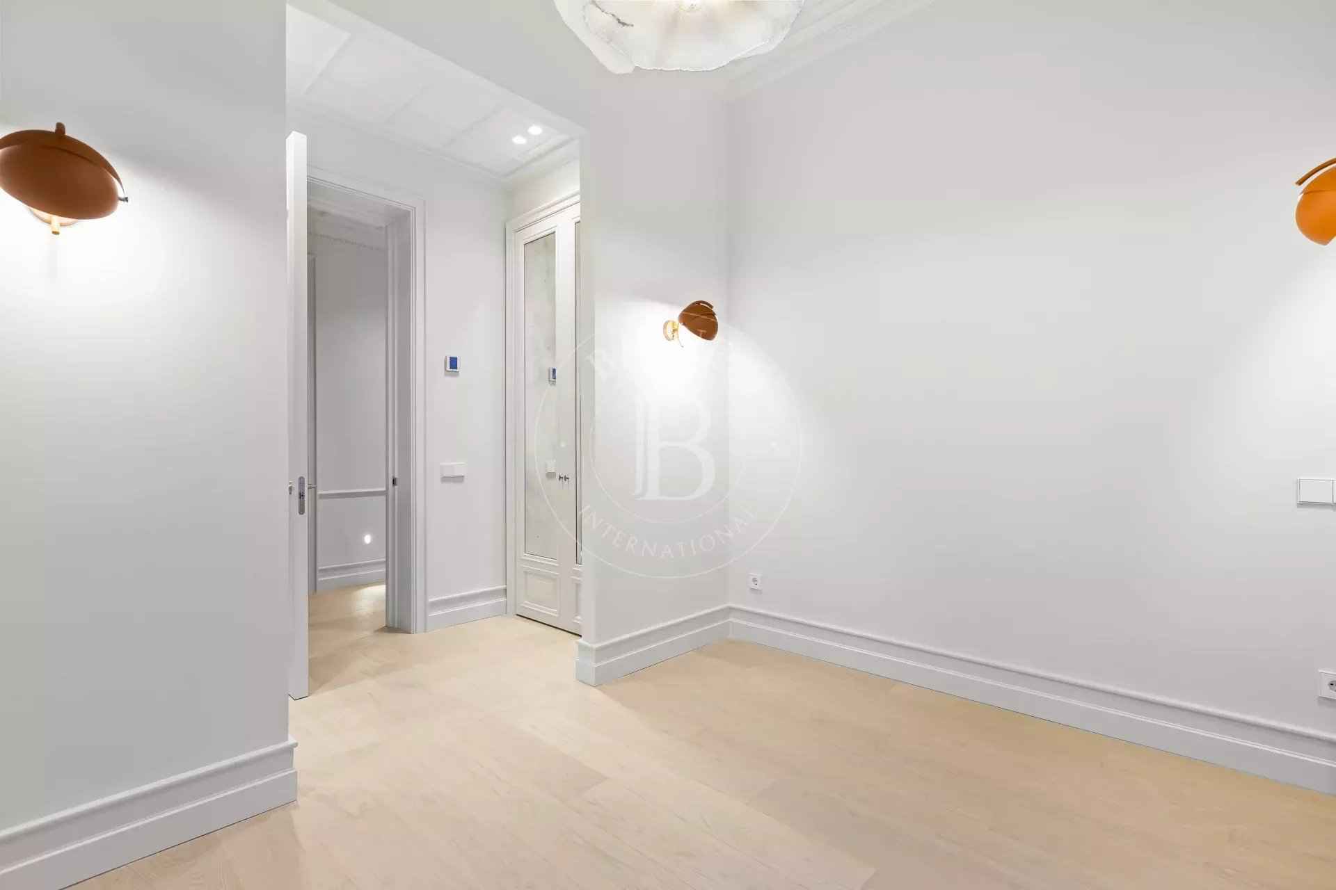 2a555550bef95f97bc26df79568a9e4f 76ab5f4647 1920 original - Attribut alt par défaut.