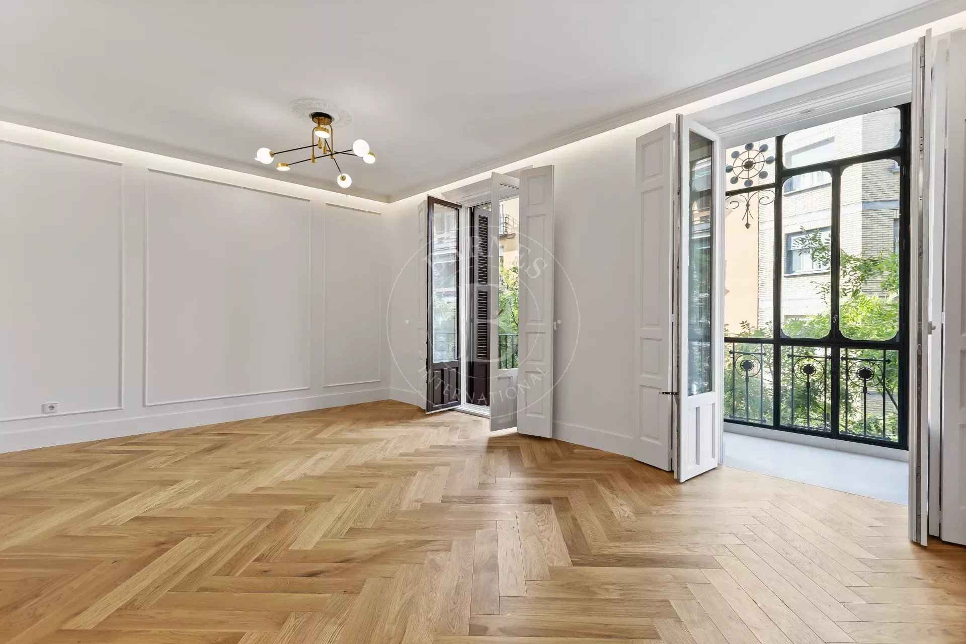 Ca38f32214ed71cbe4a21bb7d84f9c8a 296e82002a 1920 original - Attribut alt par défaut.