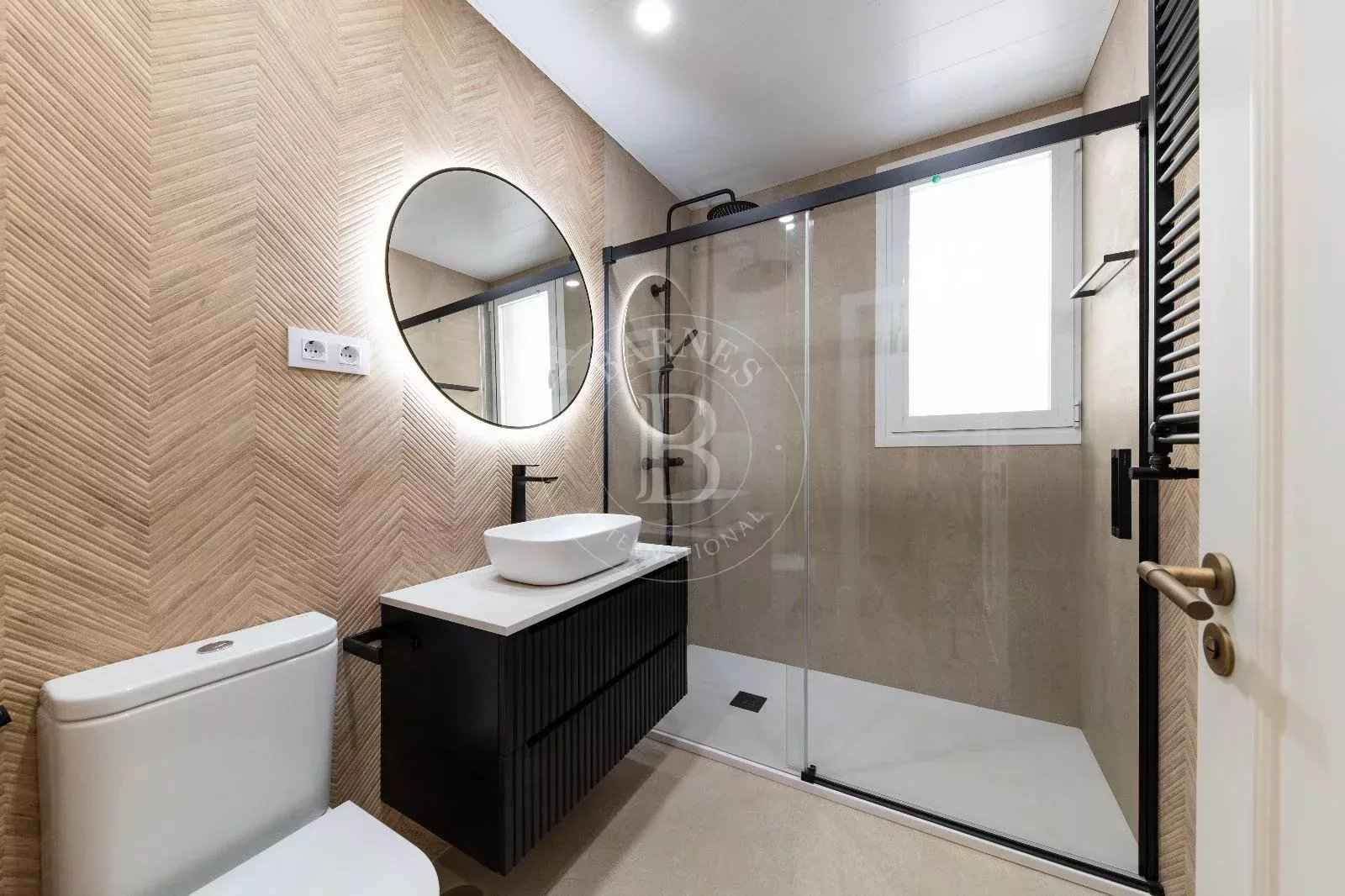 A66e087ba624ab84d0d93eb8e71a8904 52f3884eb5 1600 original - Attribut alt par défaut.