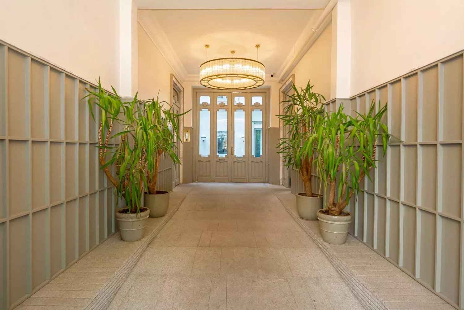 879210de358d081b841ee791e014cca5 4676086780 1500 original - Attribut alt par défaut.