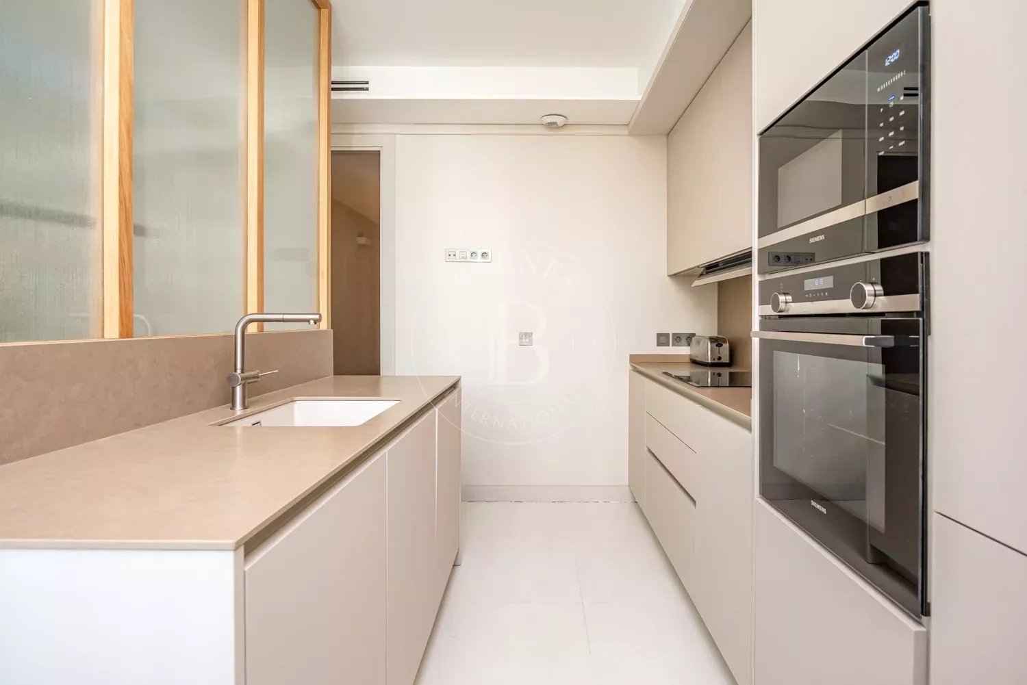 1cc6fdc591410f08830b481d68d60ff5 ac15275eb1 1500 original - Attribut alt par défaut.