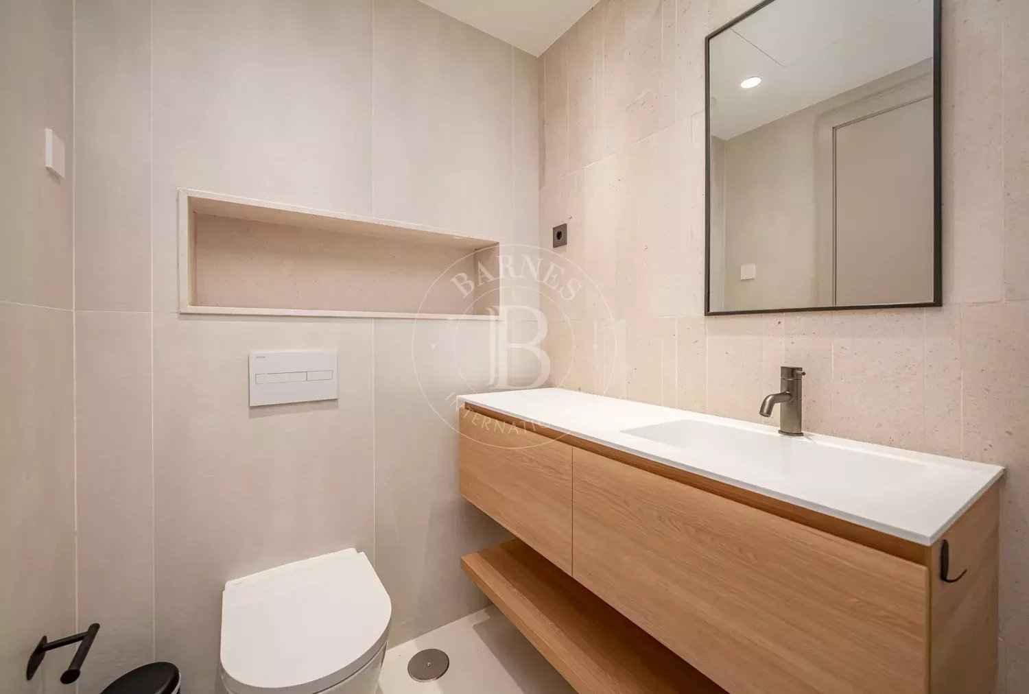 18123e6b9d6d052256a724199d323162 5a0ef50125 1500 original - Attribut alt par défaut.