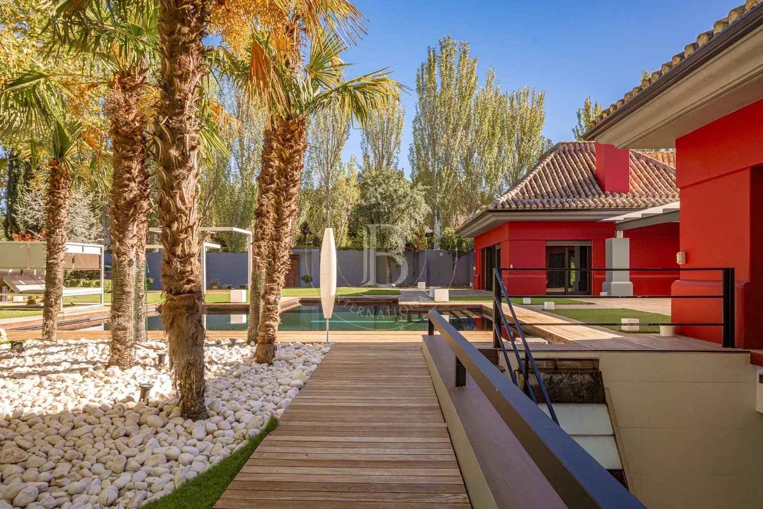 8c51e0fe793c1fa9bab8b77b7bd3a83f 1101e17286 1500 original - Attribut alt par défaut.