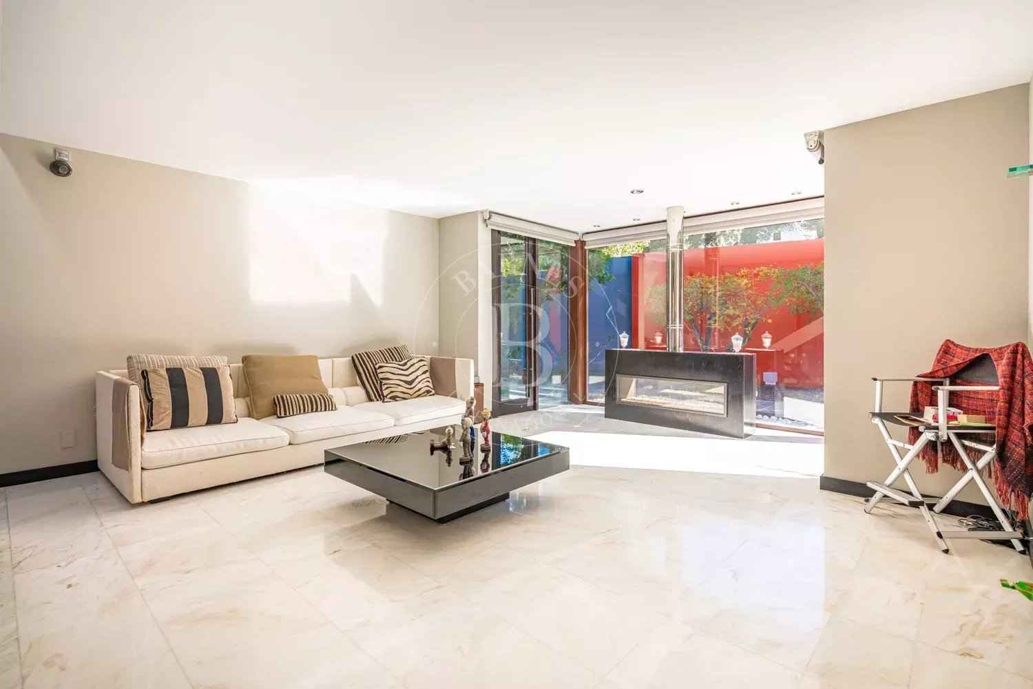 C6e2ec02df1a343a6c892135e5816d70 badc3c508a 1500 original - Attribut alt par défaut.