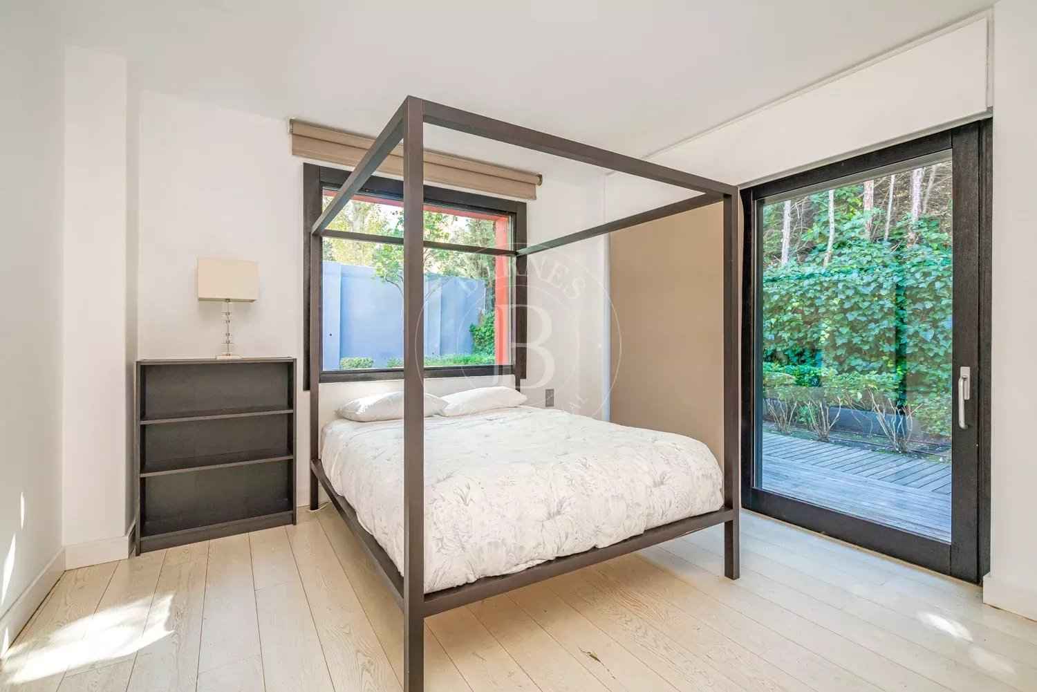 47f2f9fd239d969c6b661d6201cfeac3 2e70608394 1500 original - Attribut alt par défaut.