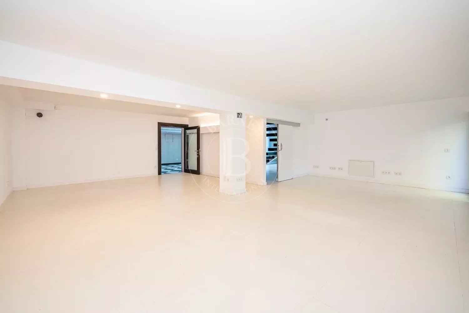 4f6b2fe2e2d16c0ed8d6ec6ef90c576f 60b79b9e3d 1500 original - Attribut alt par défaut.