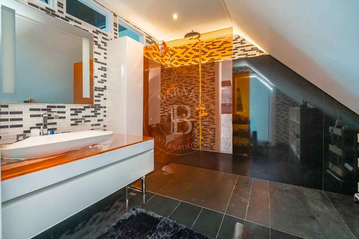 05f941e0f04e0ccbac16b5d3675e00d7 8fcb927339 1500 original - Attribut alt par défaut.