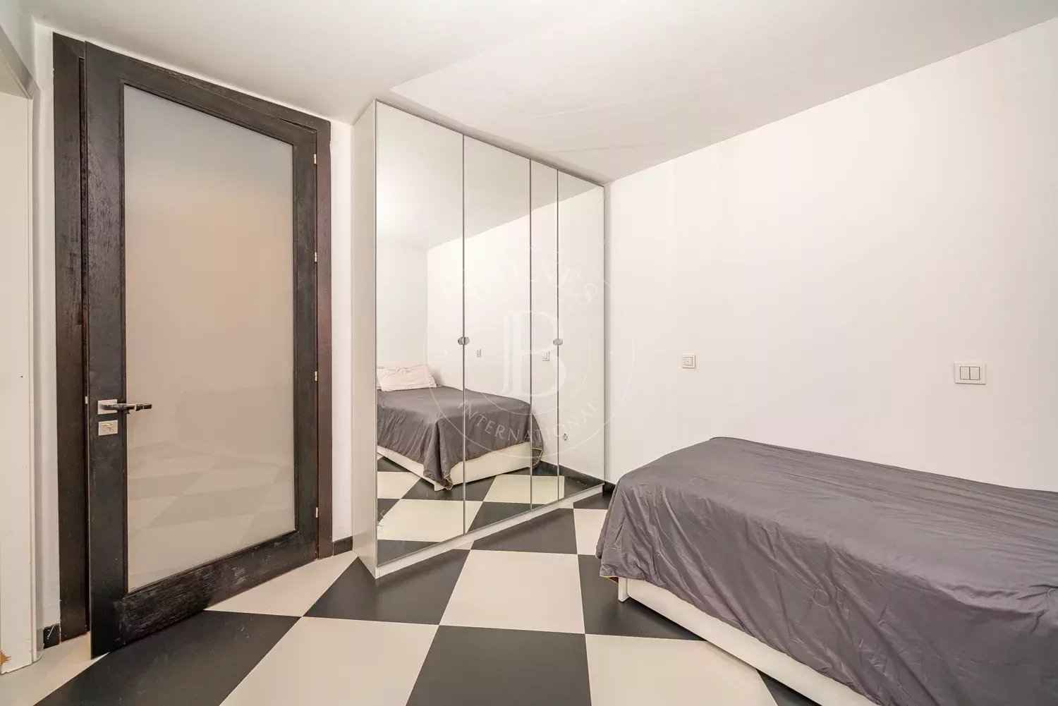 2f736cf1a2b1b113e7e697d970a4b43a 14e45c3f90 1500 original - Attribut alt par défaut.