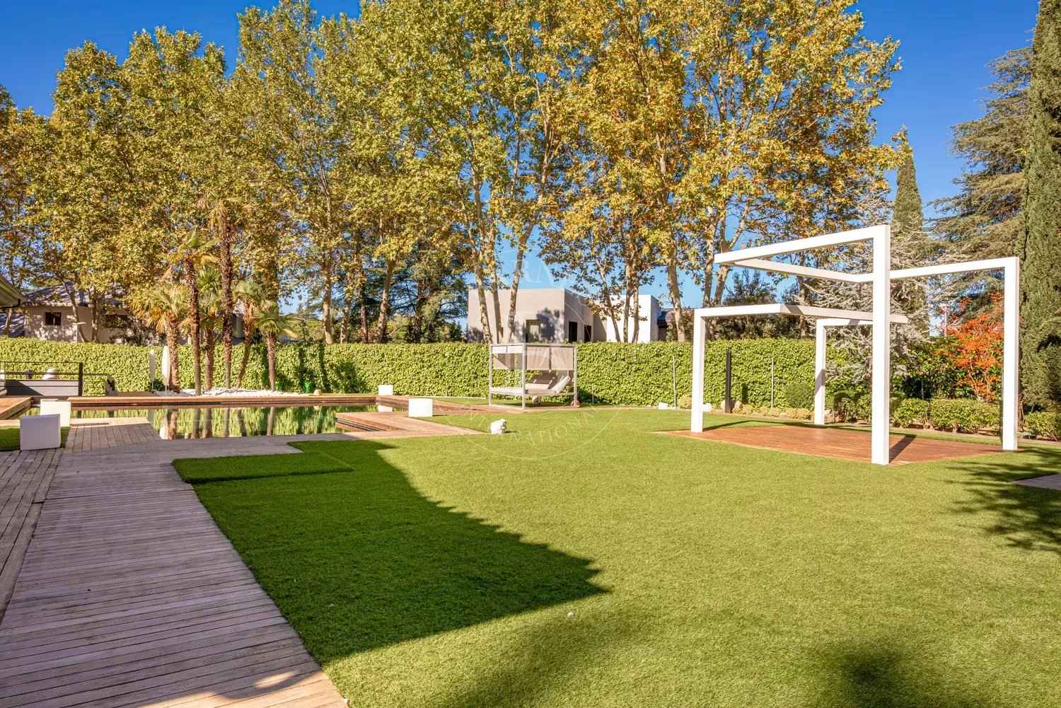 Da25d089518c572e3c90eee2bb0abaf9 8fccf51ae0 1500 original - Attribut alt par défaut.