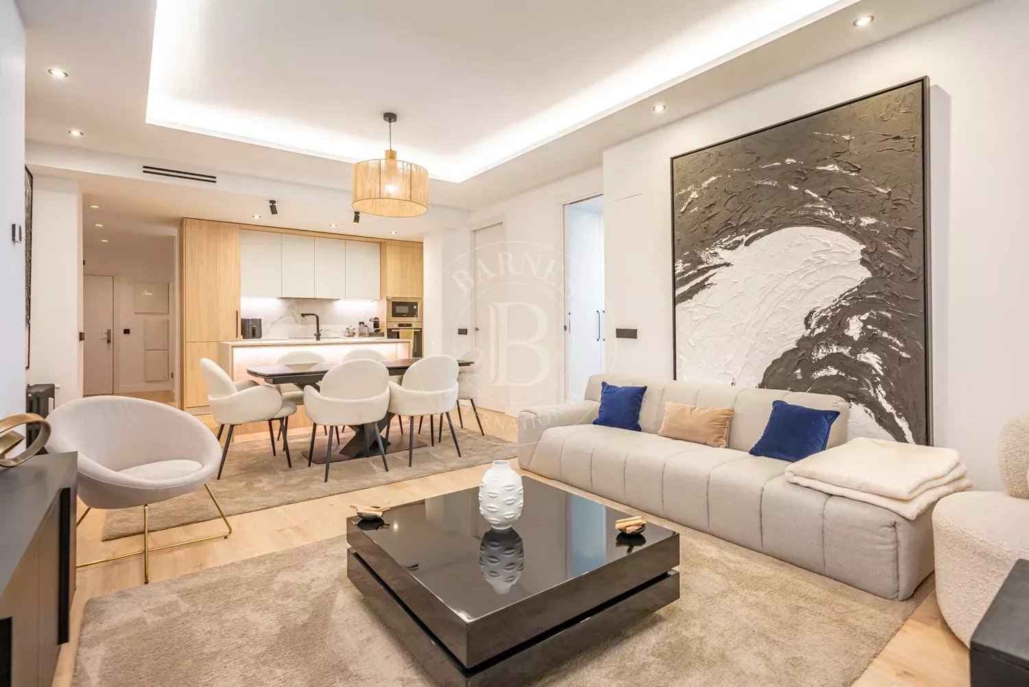 7b7628f027bffbd3d897f2b9f6eddd6a bcc8e9bfba 1500 original - Attribut alt par défaut.