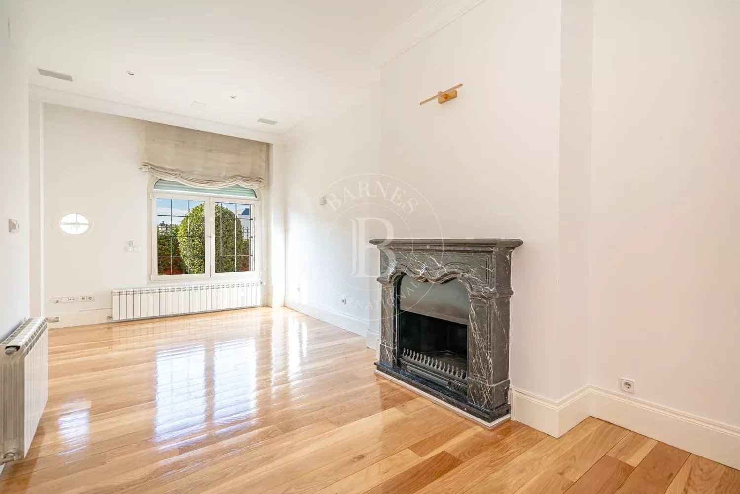 9f3fec154024e11cab1194fc13c87f65 77c7db860c 1500 original - Translation missing: en.helpers.application.image_tag.default_alt