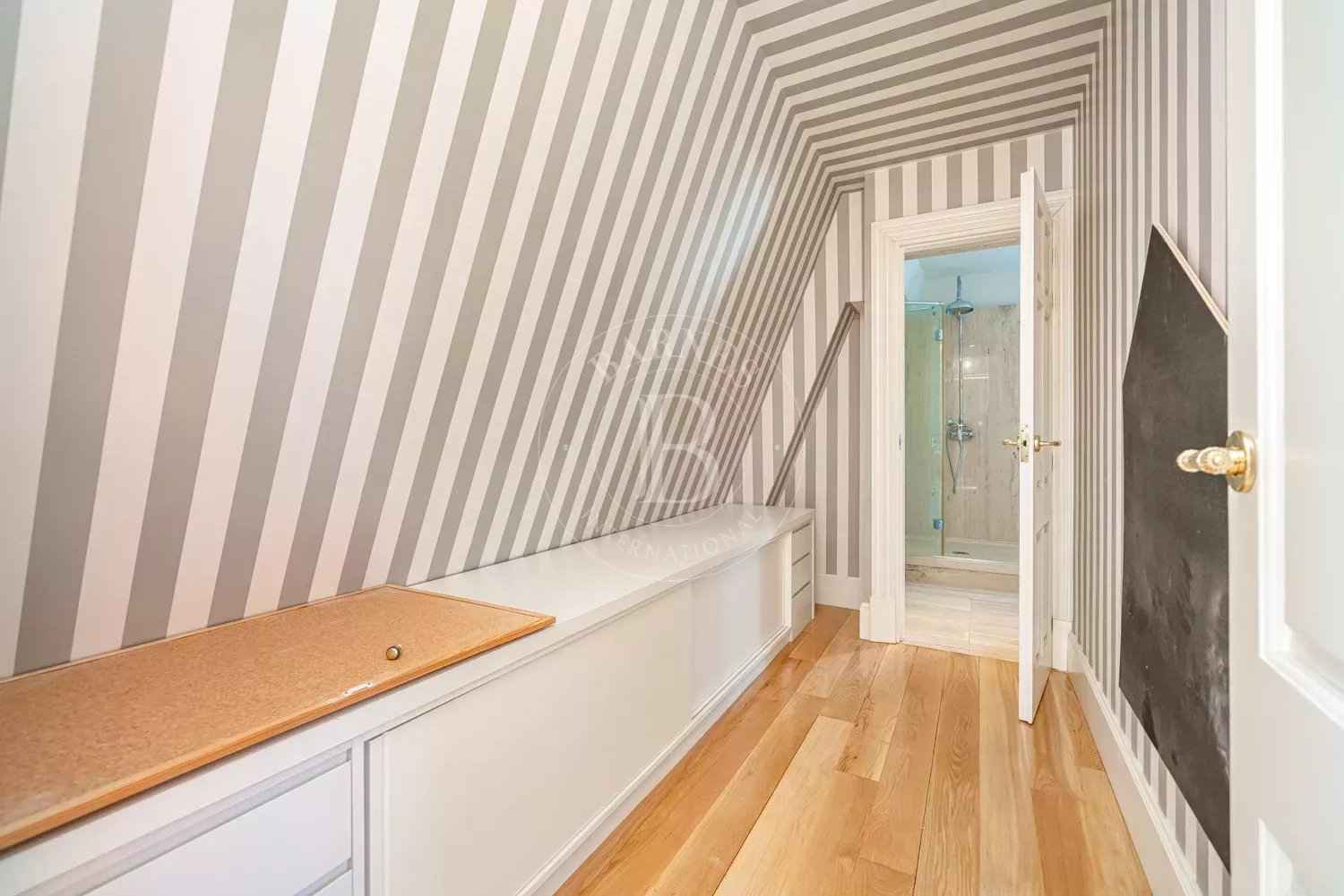 4ea00b72698d0303e5be23209fce7032 dcab9a3497 1500 original - Translation missing: en.helpers.application.image_tag.default_alt