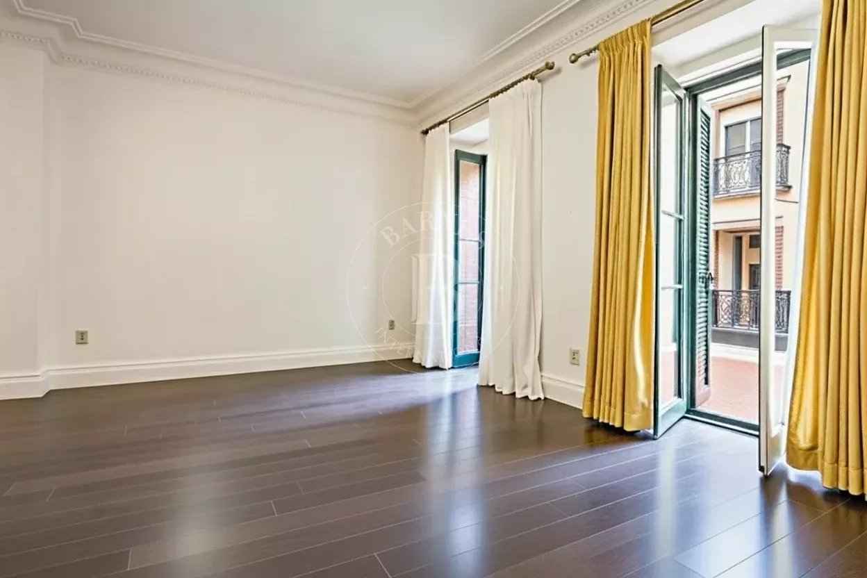 A3c3219302764067baaa76182b82b74b 3b4aa0c1f7 1248 original - Attribut alt par défaut.