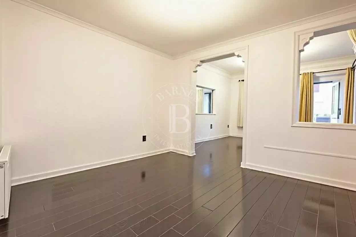 86a79af22ce875ce6a3082c2c8e6bdc5 09446f002a 1248 original - Attribut alt par défaut.